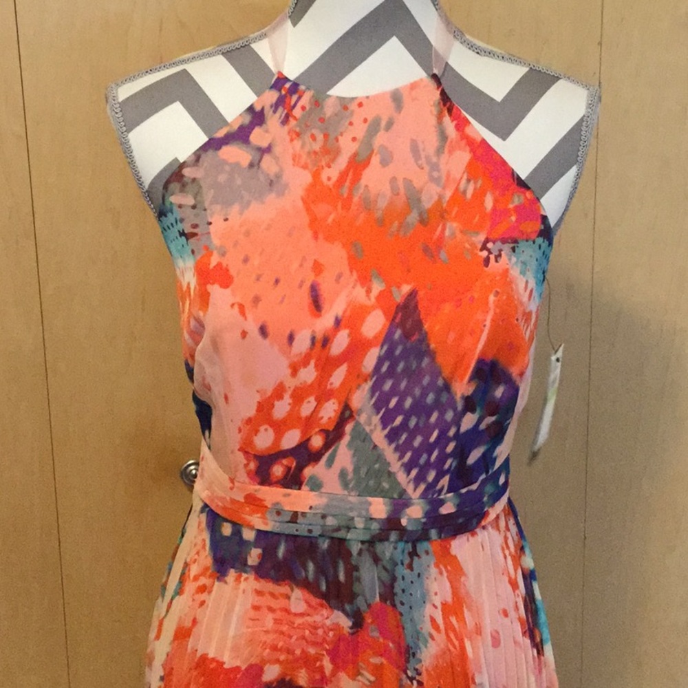 Pleat Gauze Halter Gown LAUNDRY BY SHELLI SEGAL - Picture 2 of 8